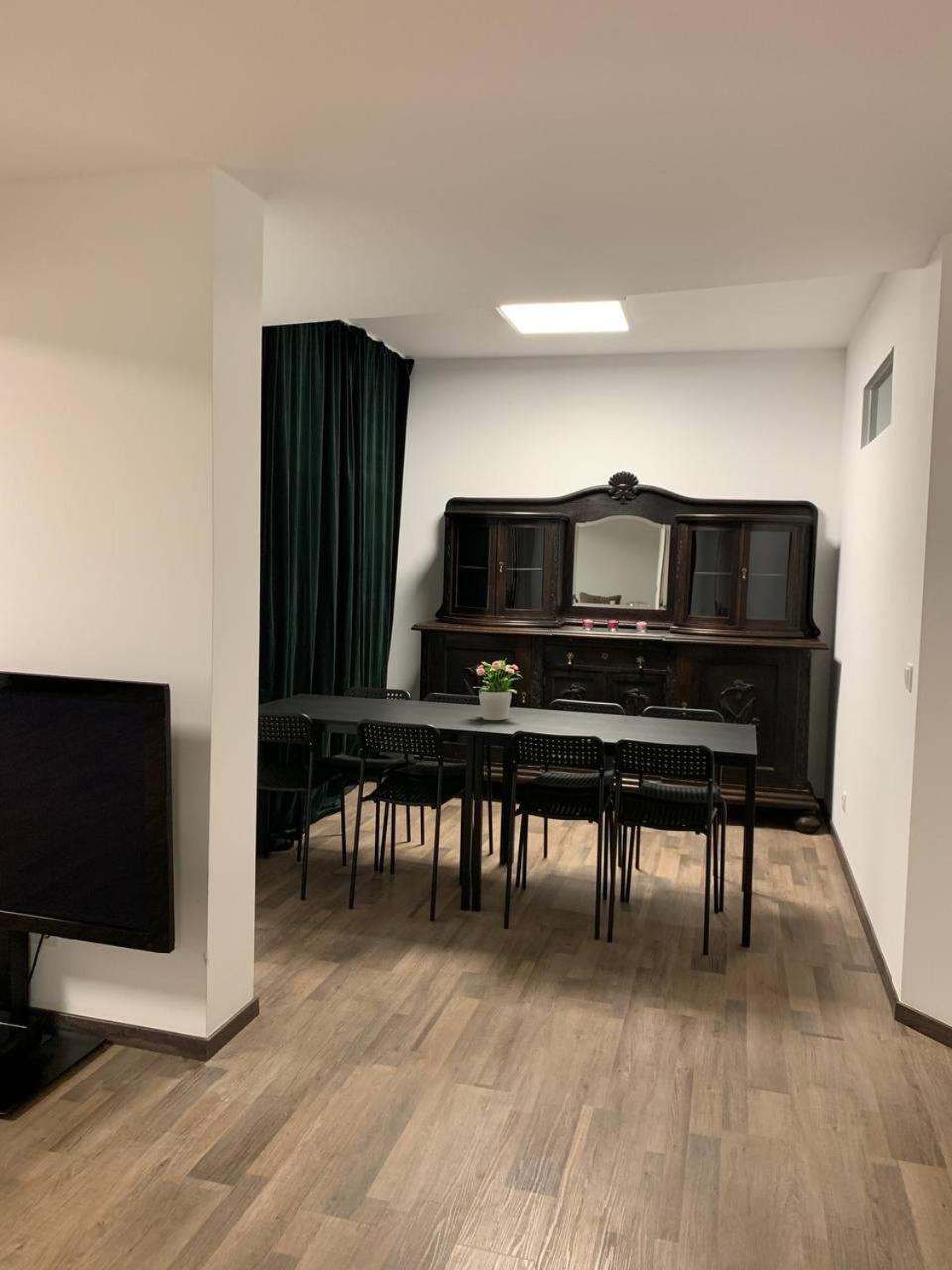 Central Private Rooms In Popular Neighborhood! Colónia Exterior foto